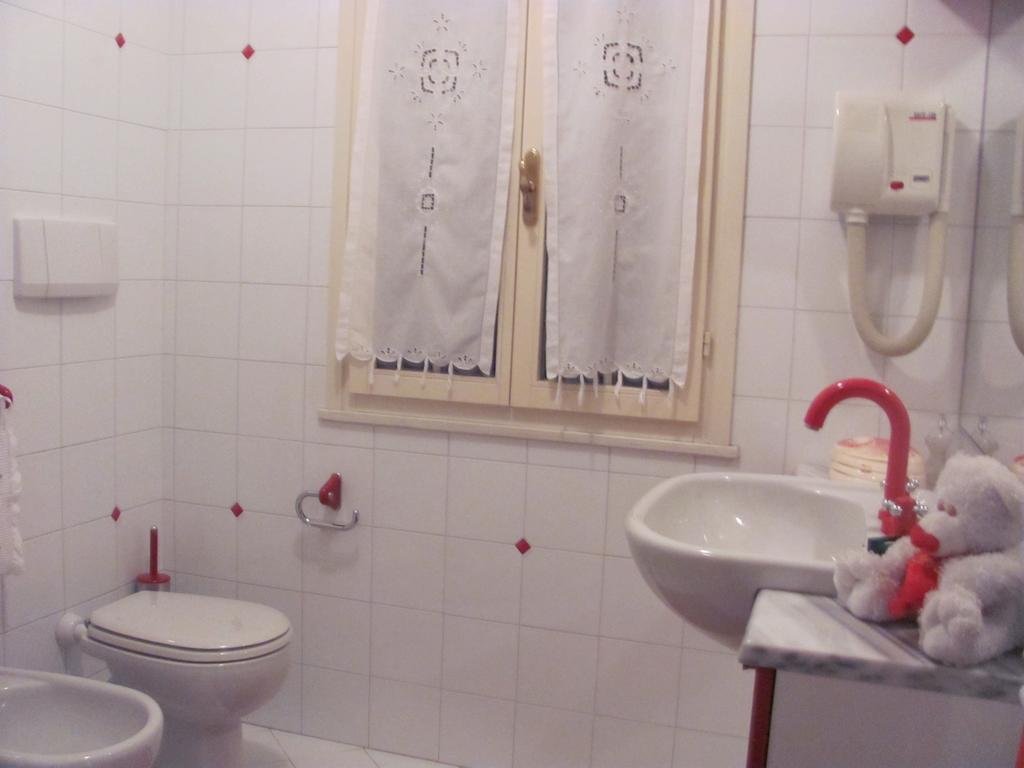 Villa Giusy B&B Cesena Værelse billede